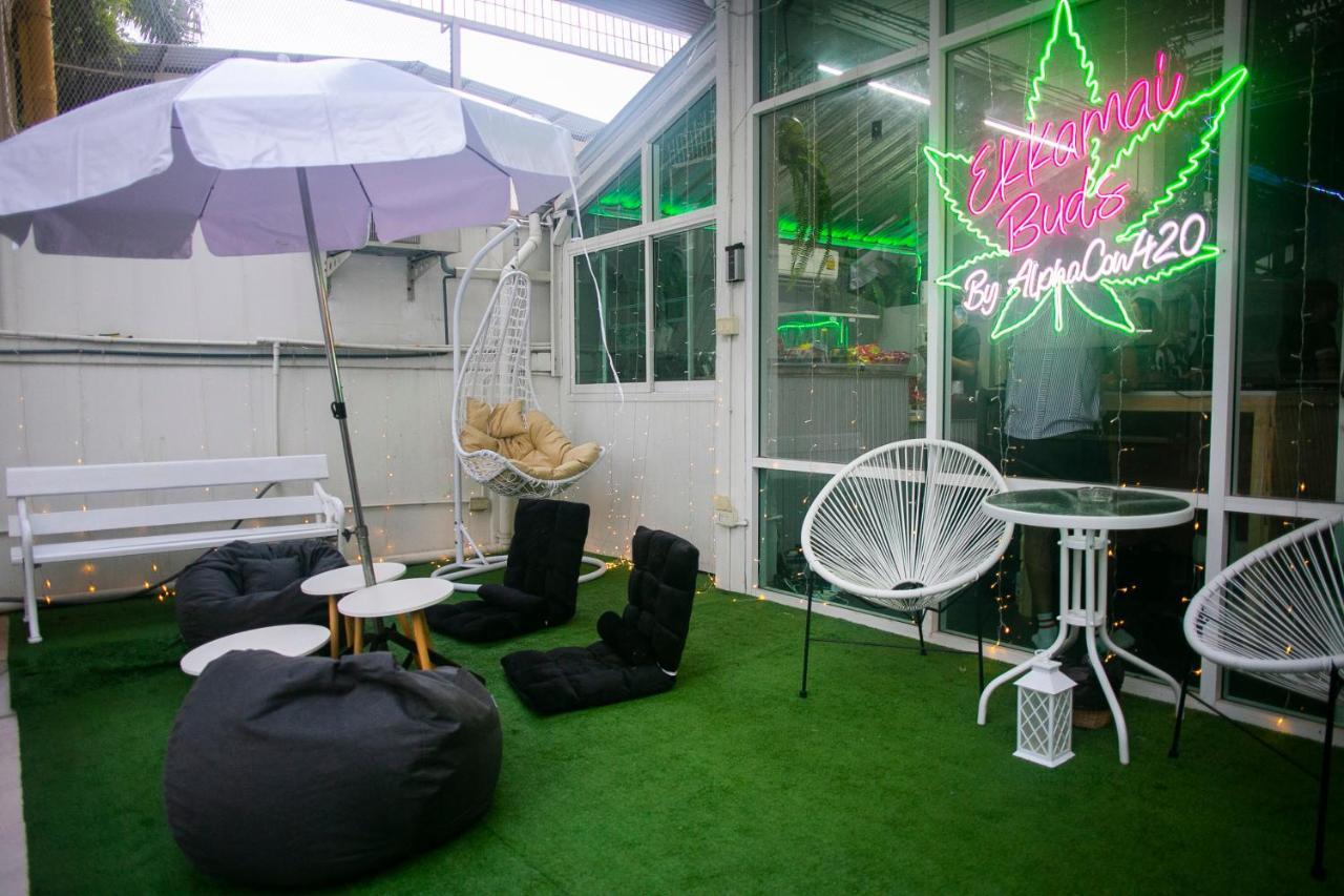 420 Hostel - Ekkamai Buds & Beds Bangkok Luaran gambar