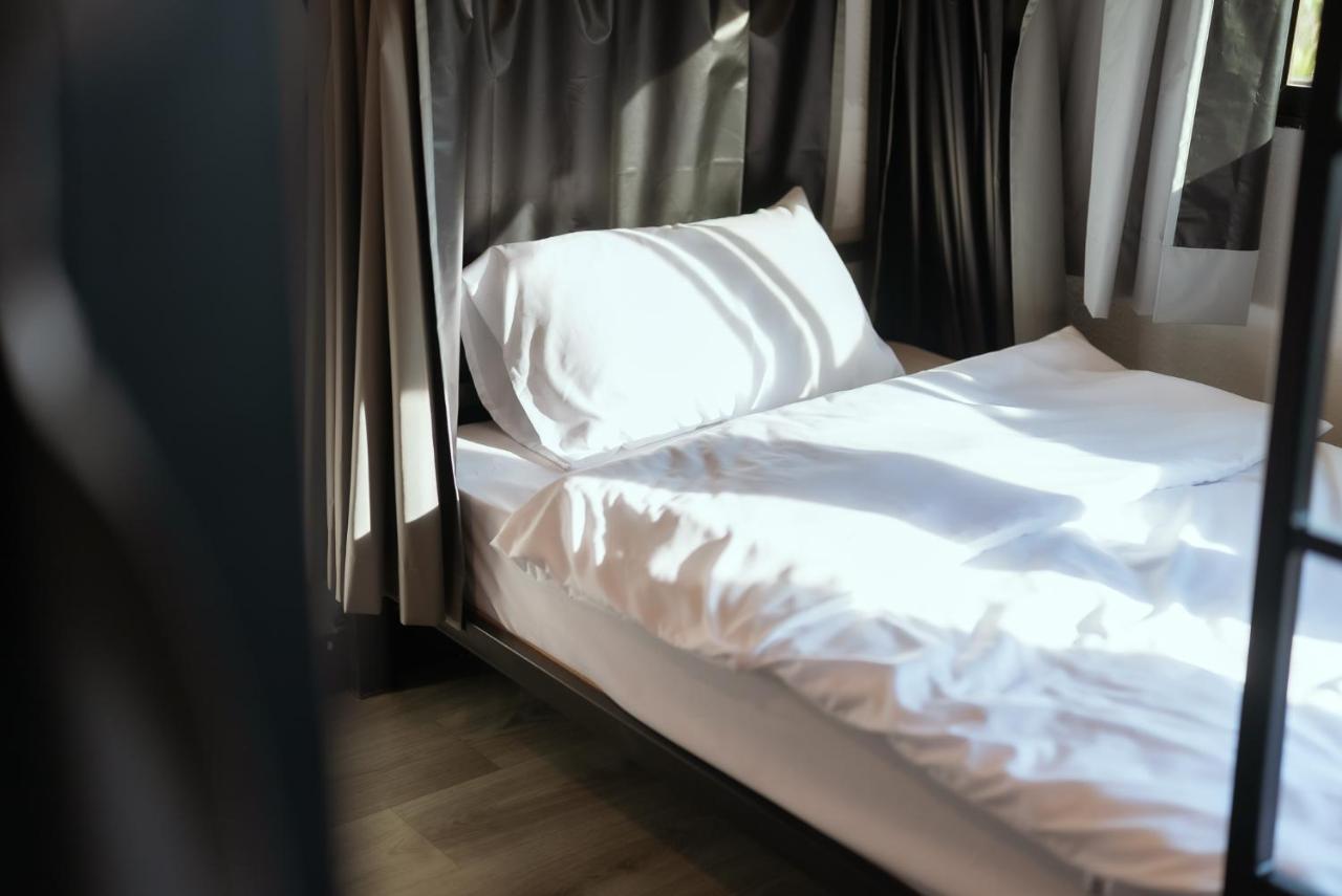 420 Hostel - Ekkamai Buds & Beds Bangkok Luaran gambar