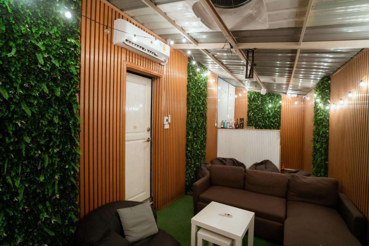 420 Hostel - Ekkamai Buds & Beds Bangkok Luaran gambar