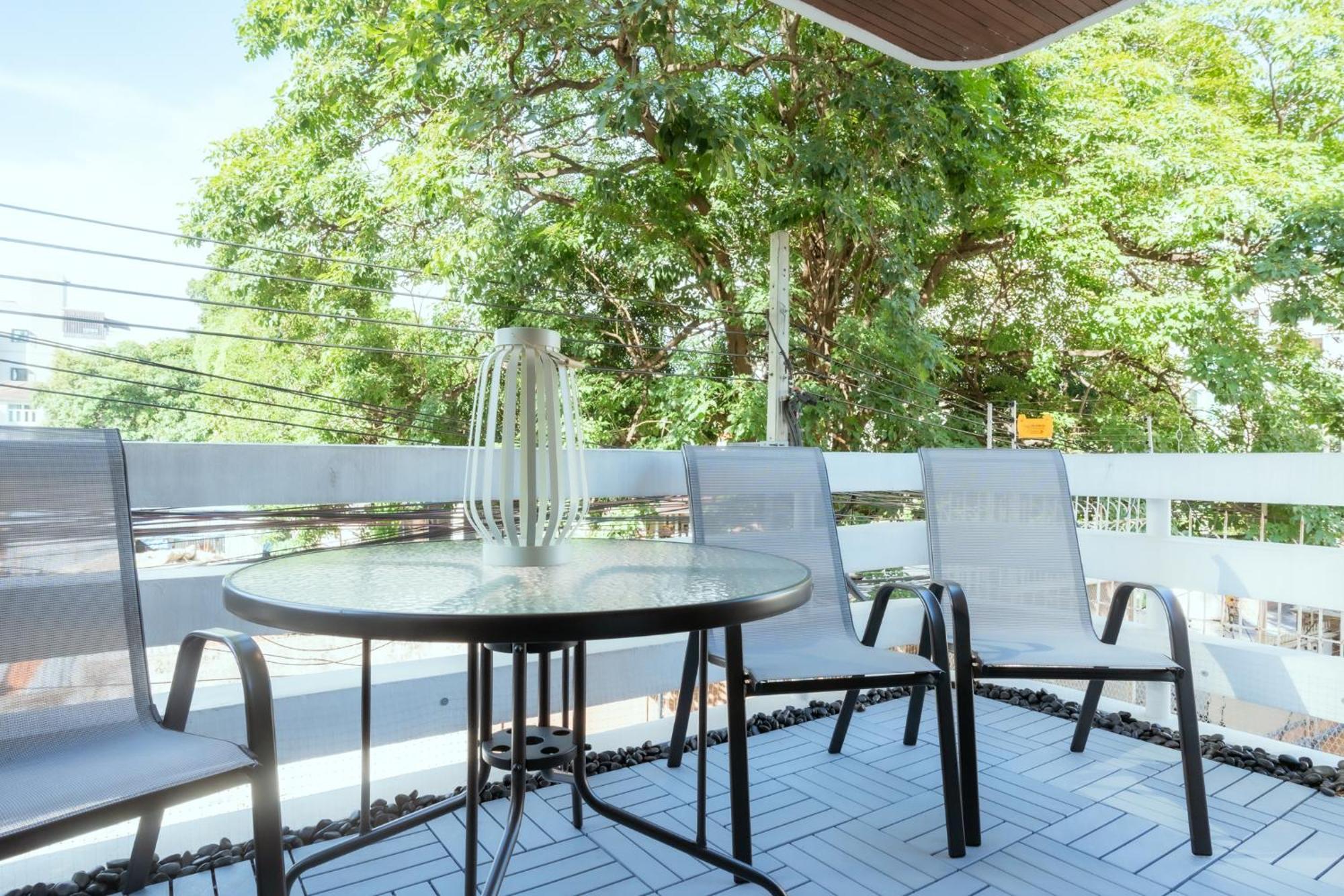 420 Hostel - Ekkamai Buds & Beds Bangkok Luaran gambar