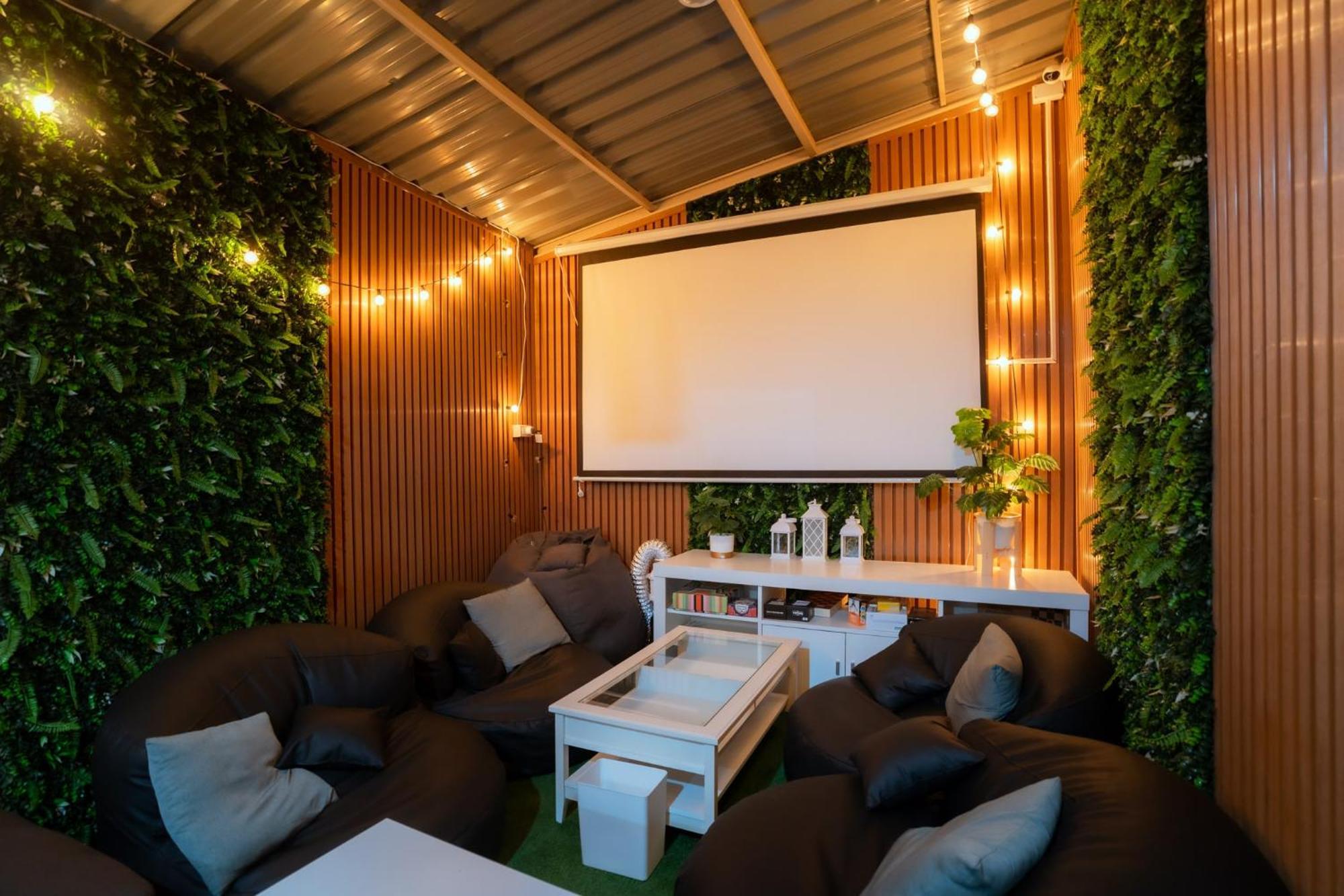 420 Hostel - Ekkamai Buds & Beds Bangkok Luaran gambar
