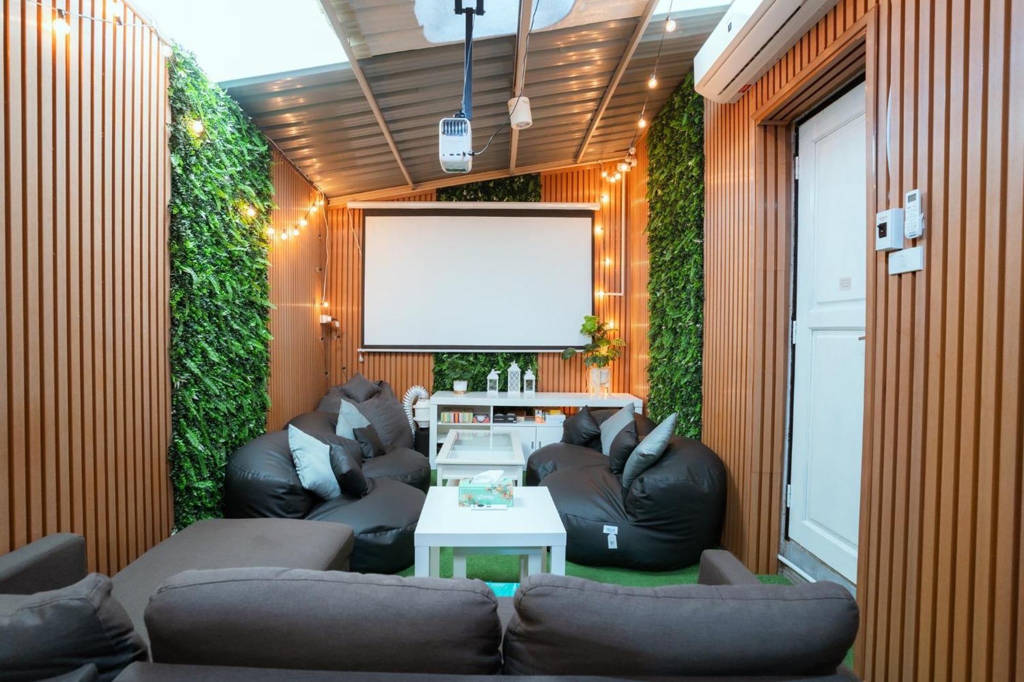 420 Hostel - Ekkamai Buds & Beds Bangkok Luaran gambar