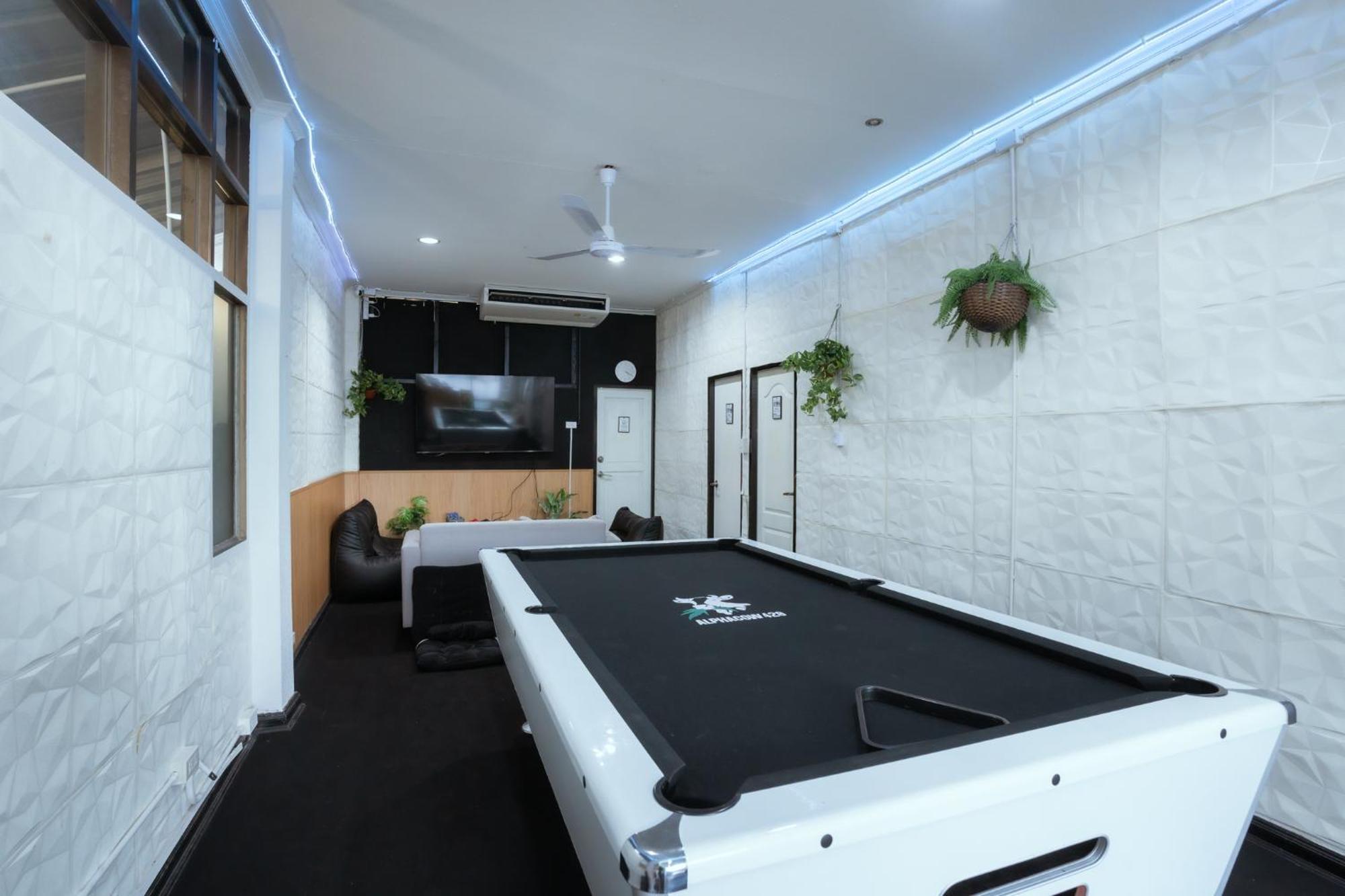 420 Hostel - Ekkamai Buds & Beds Bangkok Luaran gambar